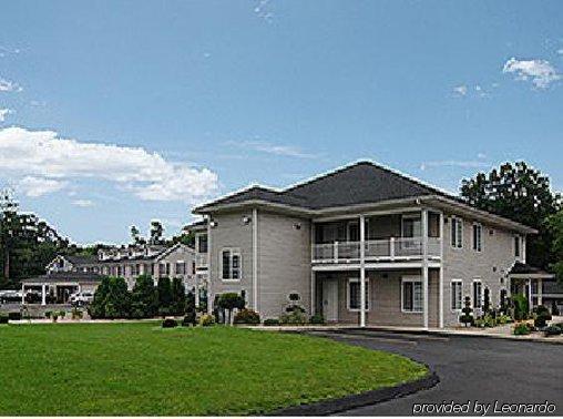 Tower Inn And Suites Of Guilford / Madison Exterior foto